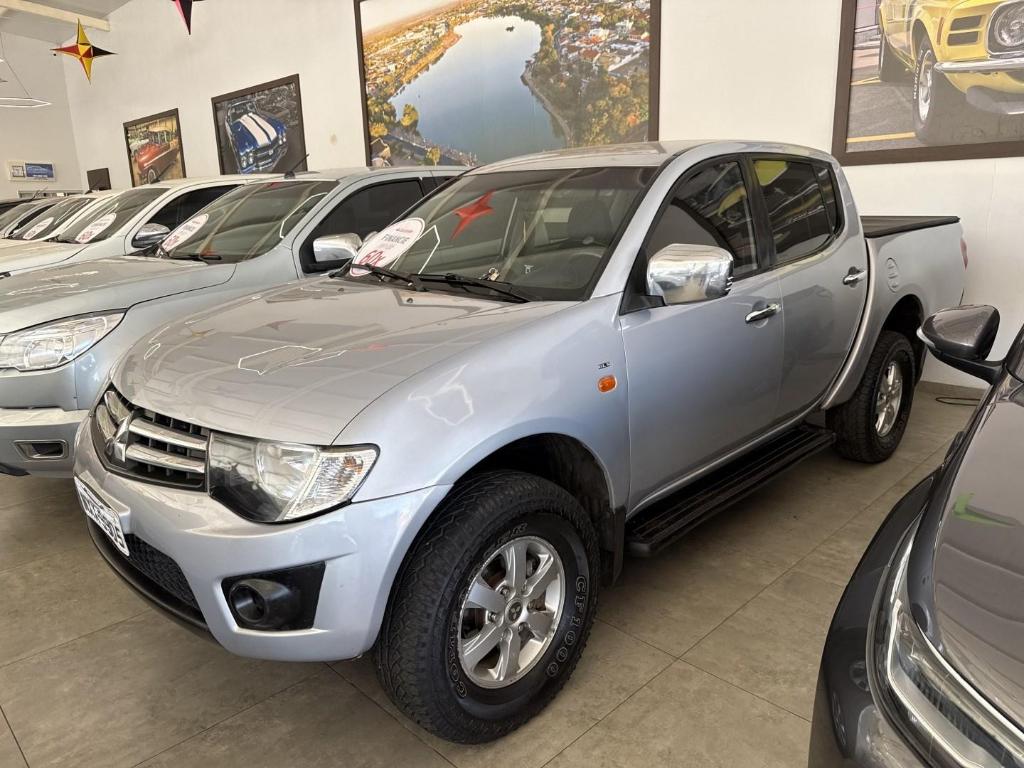 Mitsubishi L200 2012