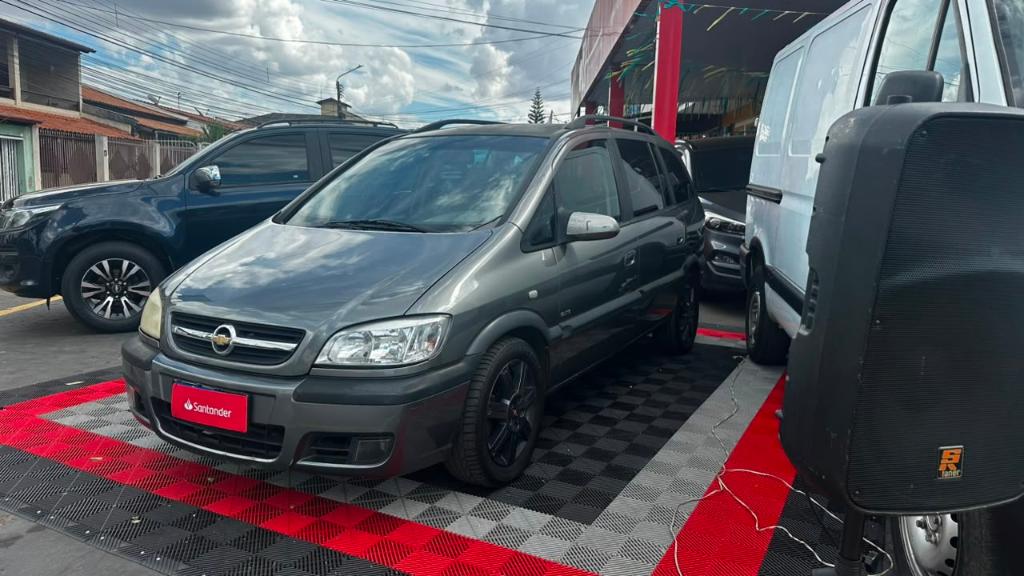 Chevrolet Zafira 2.0 L Elite Flexpower Auto - Automática