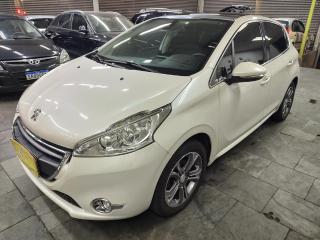 Foto do veículo Peugeot 208 Griffe 1.6 Flex 16v 5p Aut.