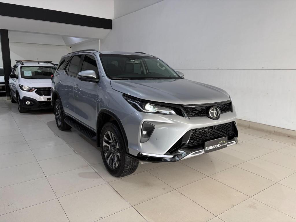 Toyota Sw4 2.8 Tdi Srx Platinum 7l Auto 4wd 2025