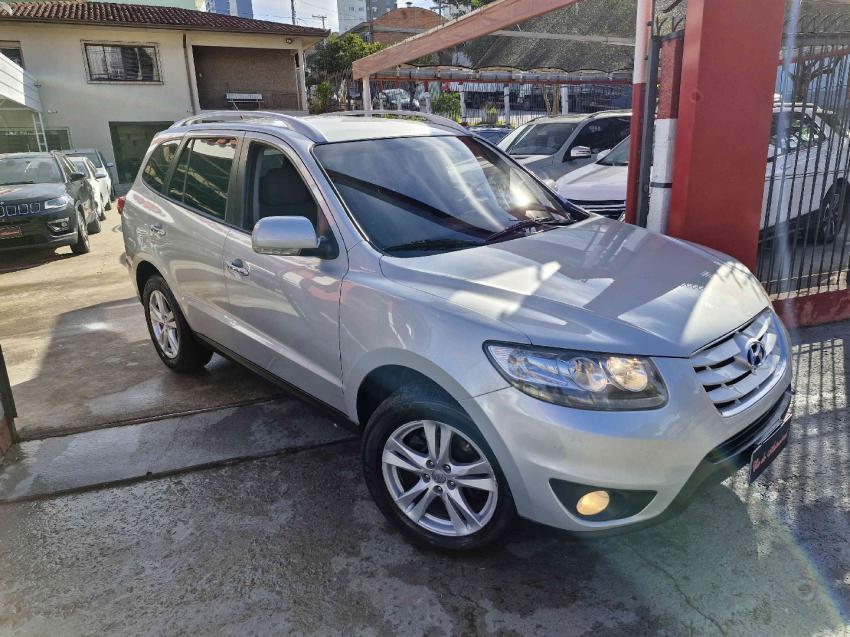 Hyundai Santa 2011