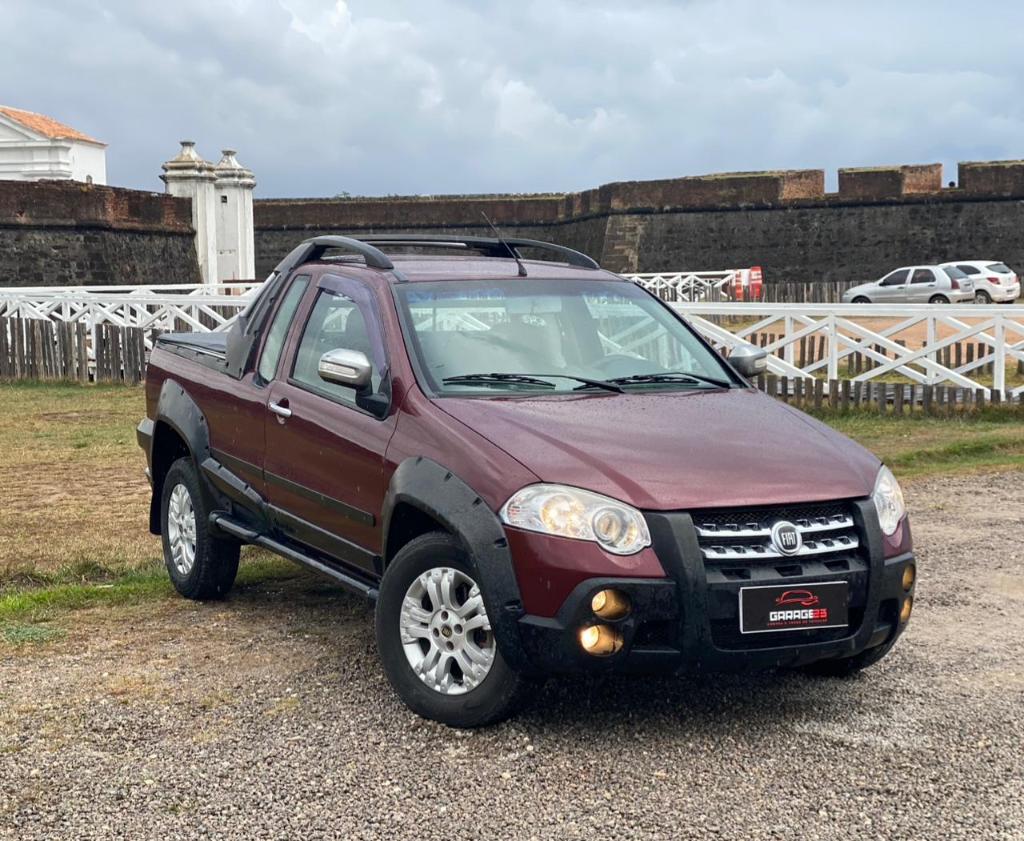 Fiat Strada CD ADVENTURE LOCKER 1.8 8V FLEX 2010