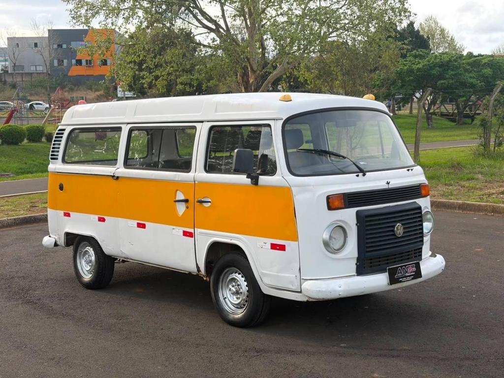 Volkswagen Kombi Kombi Escolar/50 anos 1.4 Mi Total Flex 2006