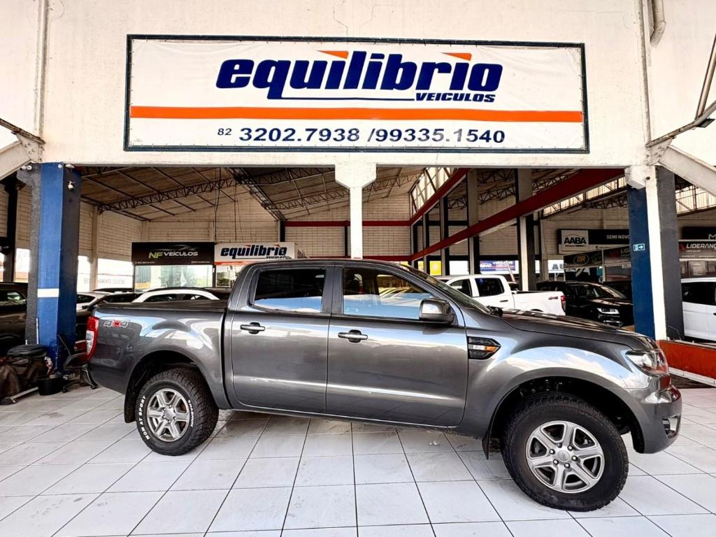 Ford Ranger 2.0 TURBO DIESEL CD XLS 4X2 AUTOMÁTICO 2023