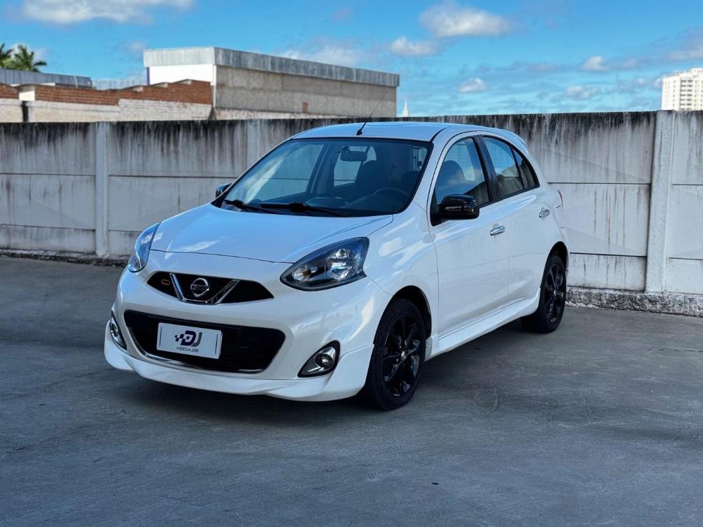 Nissan March 2016