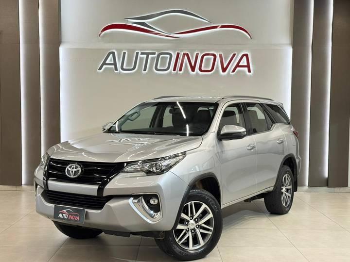 Toyota Hilux Sw4 SRX 4X4 2.8 TDI 16V DIES. AUT. 2019