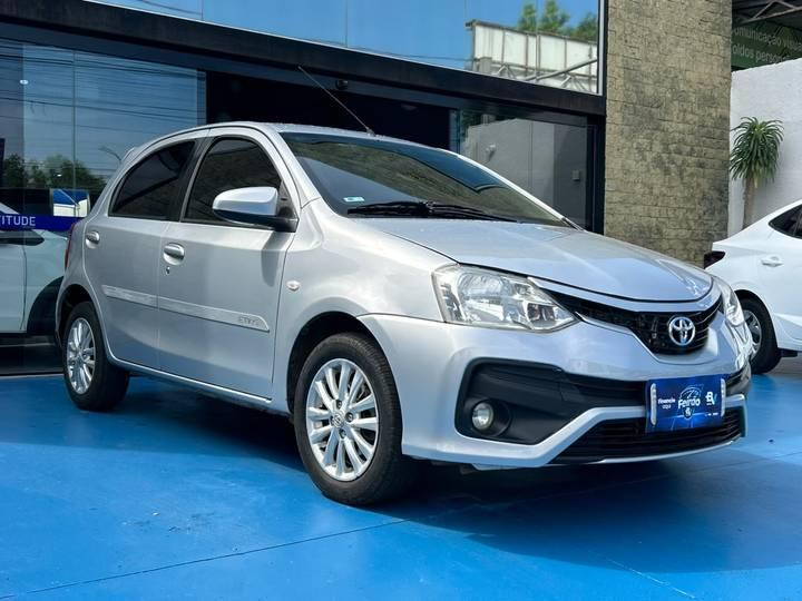 Toyota Etios CROSS 1.5 16V FLEX 2014