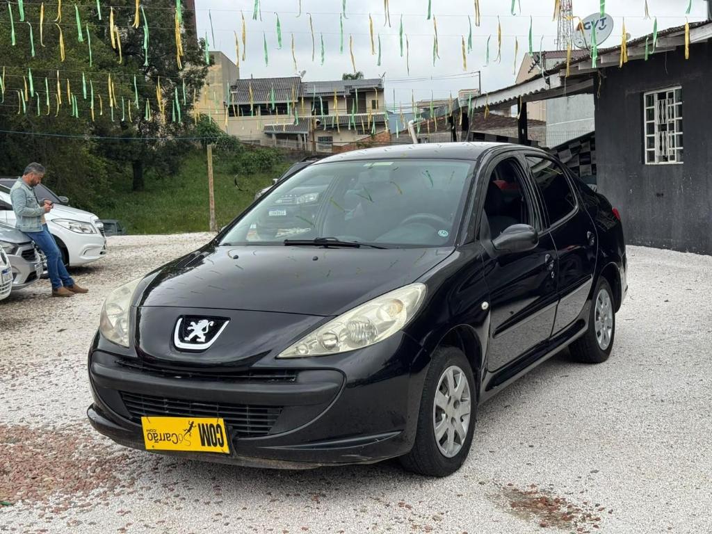 Peugeot 207 207 Sedan Passion XR 1.4 Flex 8V 4p 2010