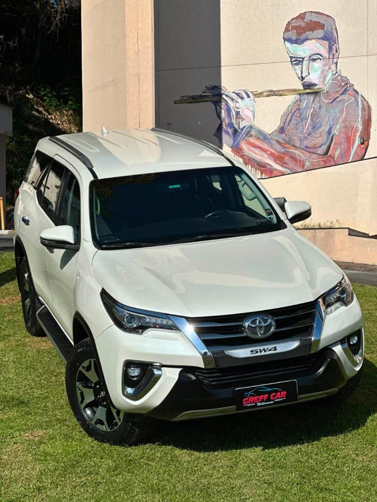 Toyota Hilux Sw4
