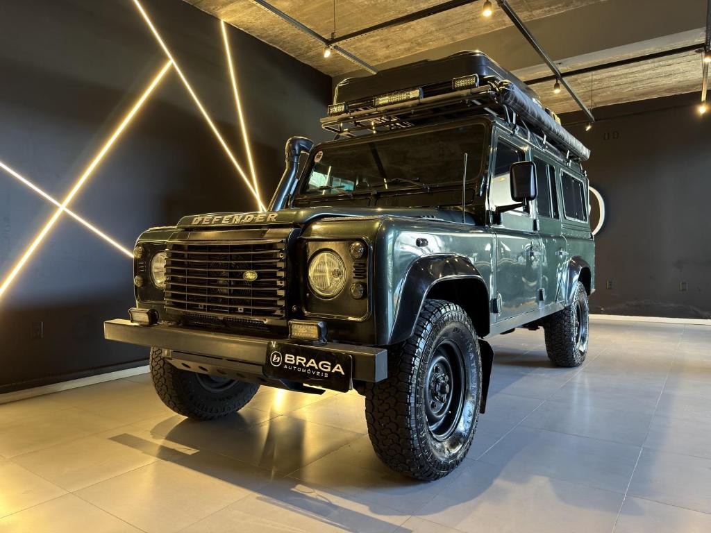 Land Rover Defender 2.5 COUNTY SW 110 4X4 TURBO DIESEL 4P MANUAL 2001