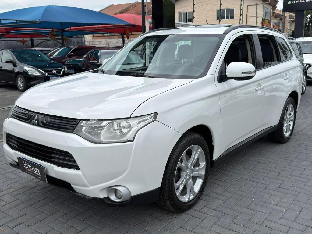 Mitsubishi Outlander OUTLANDER 2.0 16V 160cv Aut. 2014