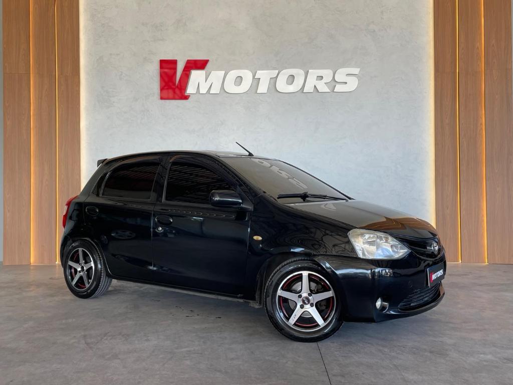 Toyota Etios 1.3 16V FLEX 2013