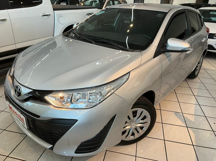 Toyota Yaris 1.3 16V FLEX XL LIVE MULTIDRIVE 2020