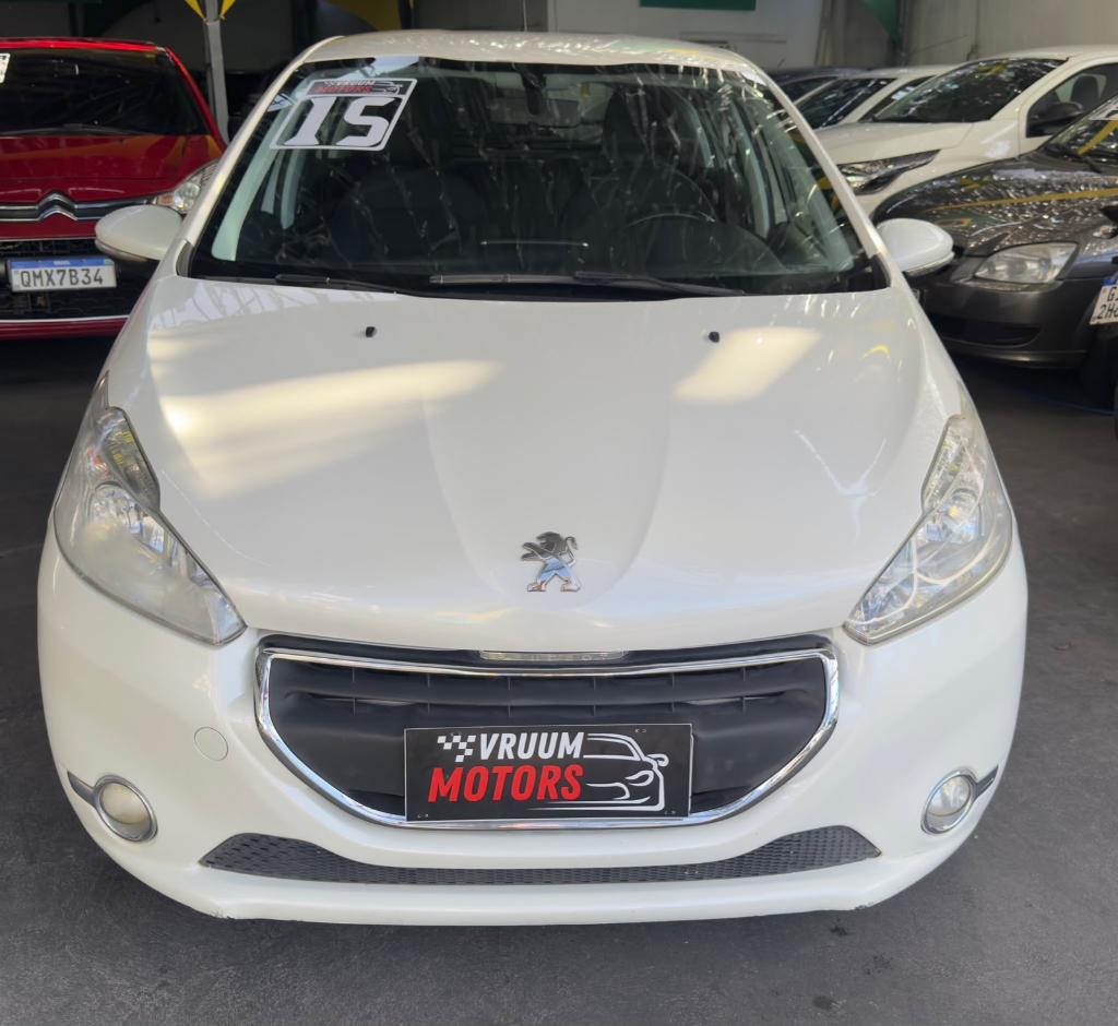 Peugeot 208 2015