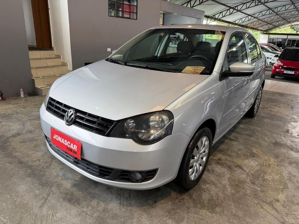 Volkswagen Polo Polo Sedan 1.6 Mi Total Flex 8V 4p 2014