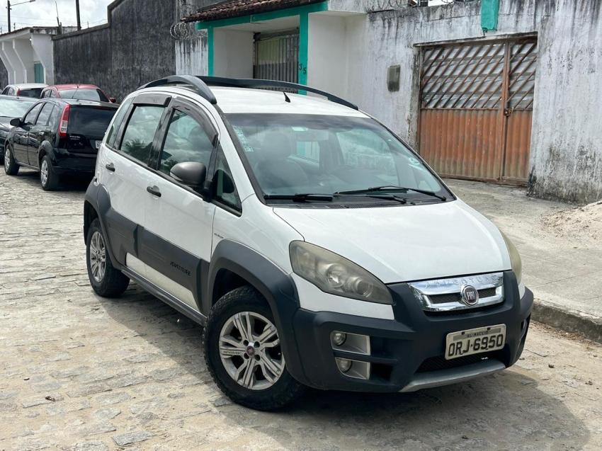Fiat Idea Adv./adv.lock.dualogic 1.8 Flex 5p