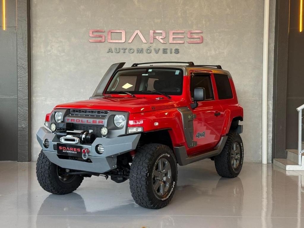Troller T4 2015