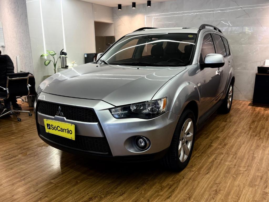 Mitsubishi Outlander 2011