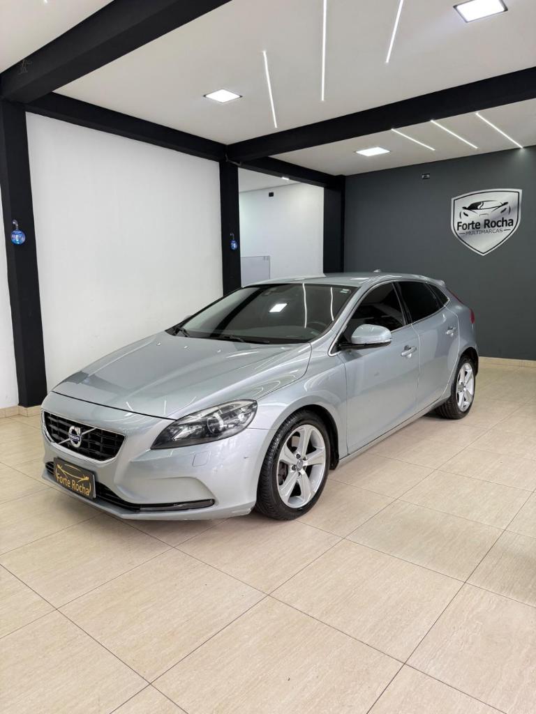 Volvo V40 2016