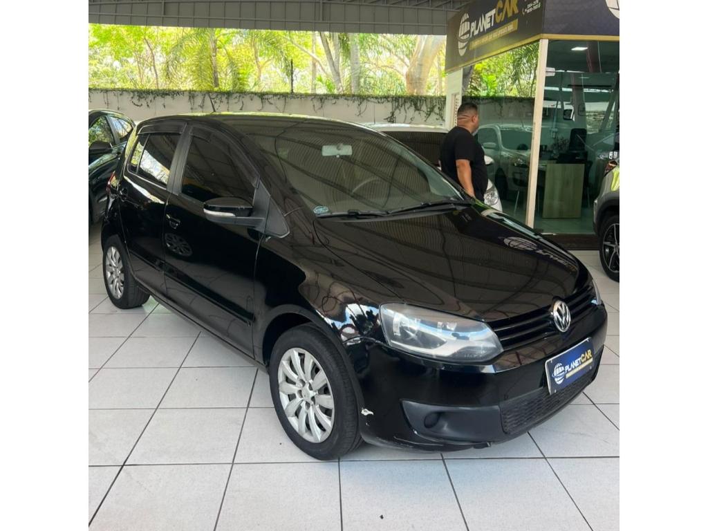 Volkswagen Fox 1.0 Tec Total Flex 2013