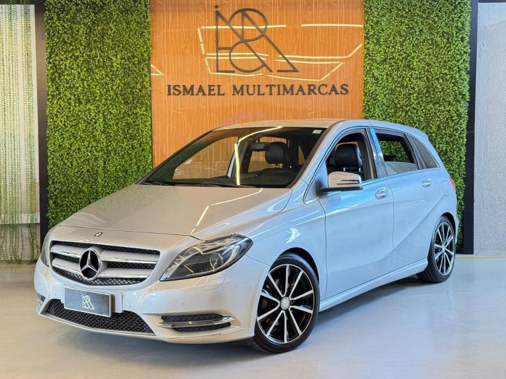 Mercedes-Benz B 200 4p Automatico Flex 2015
