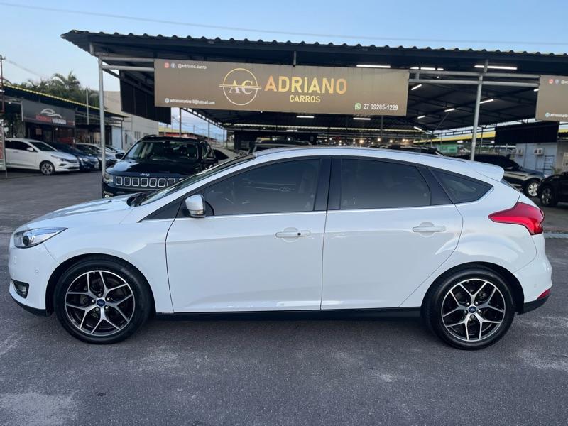 Ford Focus 2.0 TITANIUM HATCH 16V FLEX 4P AUTOMÁTICO 2017