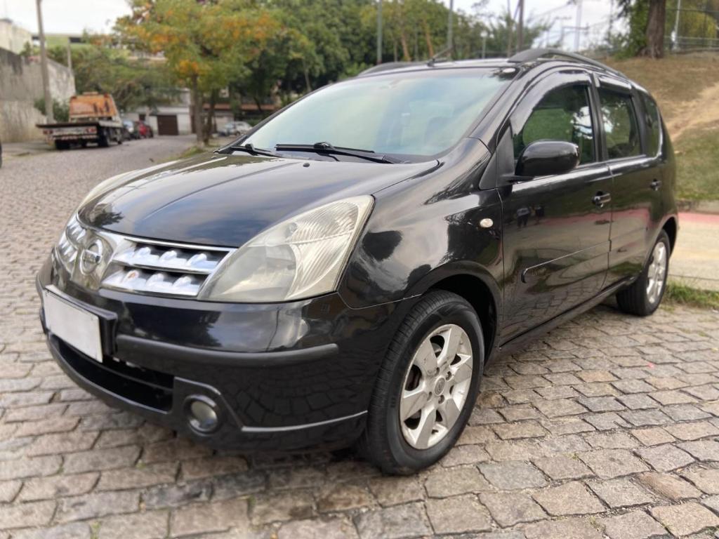 Nissan Livina 2012