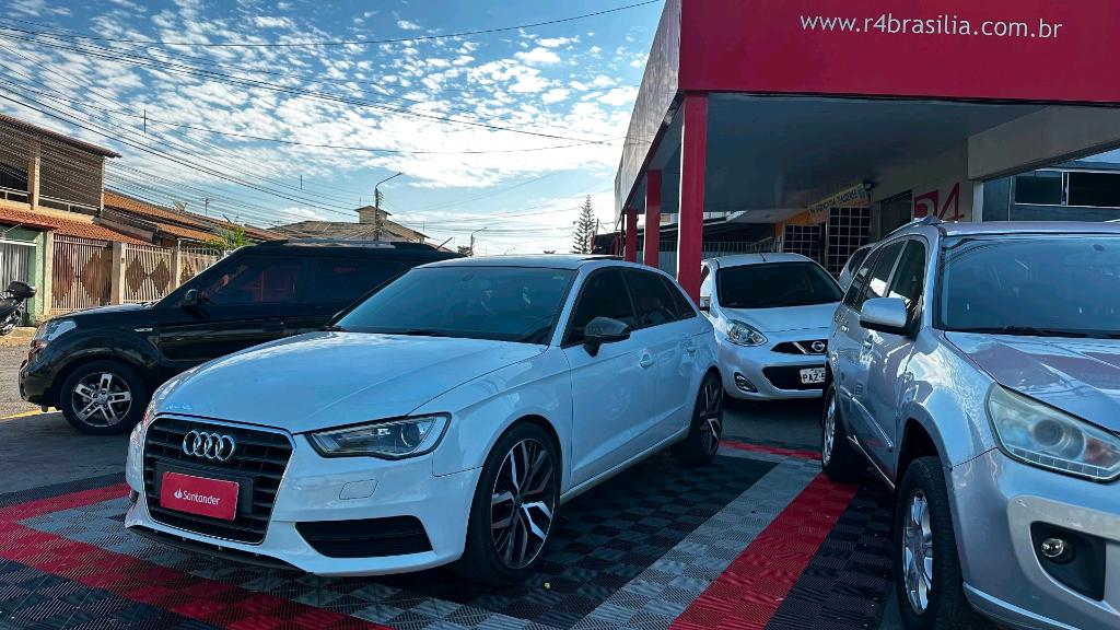 Audi A3 1.4 TFSI GASOLINA SPORTBACK PRESTIGE PLUS S-TRONIC 2014