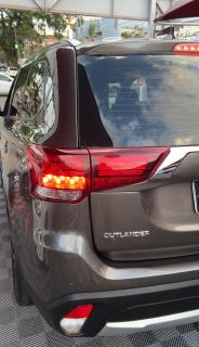 Foto do veículo Mitsubishi Outlander 2.0 Comfort Cvt