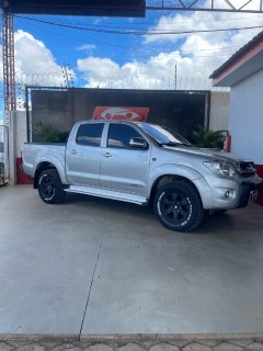 Foto do veículo Toyota Hilux 3.0 Srv 4x4 Cd 16v Turbo Intercooler 4p Automático