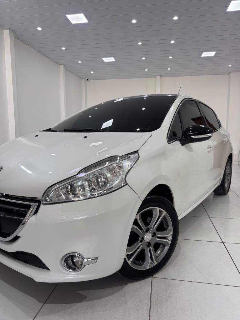 Peugeot 208 1.6 16V FLEX GRIFFE AT6 2015