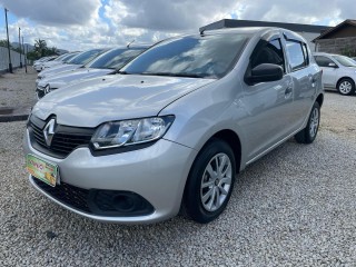 Foto do veículo Renault Sandero Authentique Hi-power 1.0 16v 5p