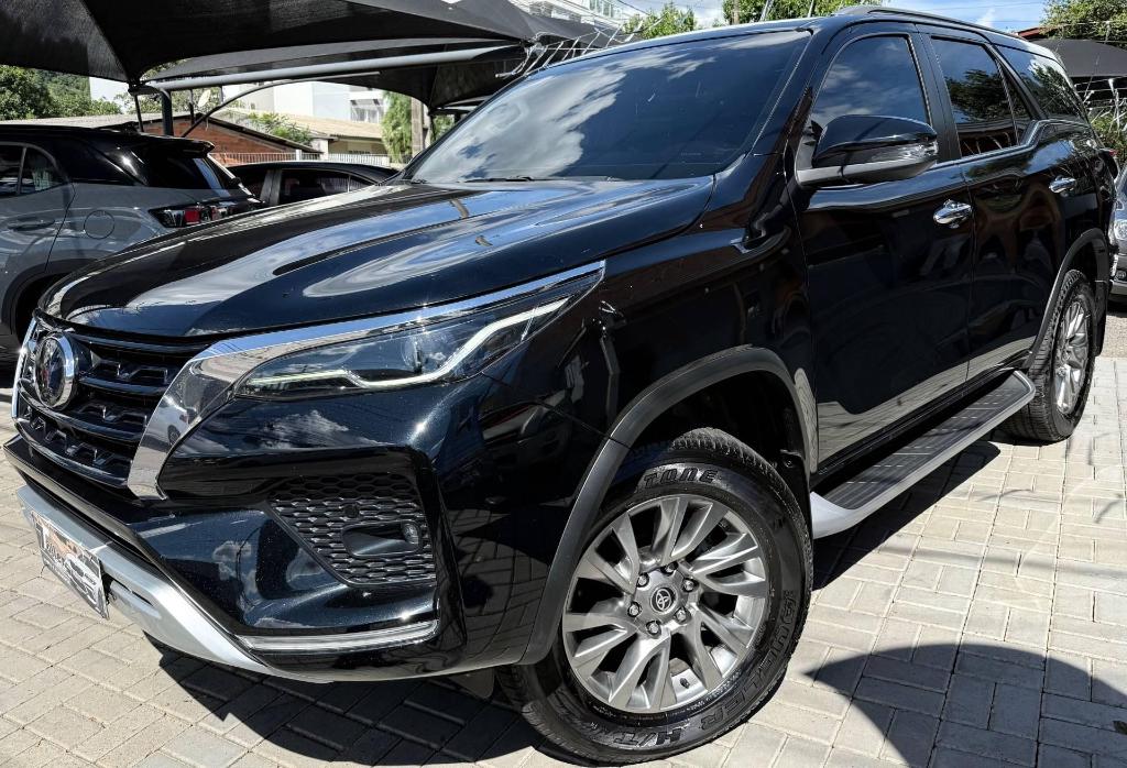 Toyota Hilux Sw4 SRX 4X4 2.8 TB 5LUG AT 2021