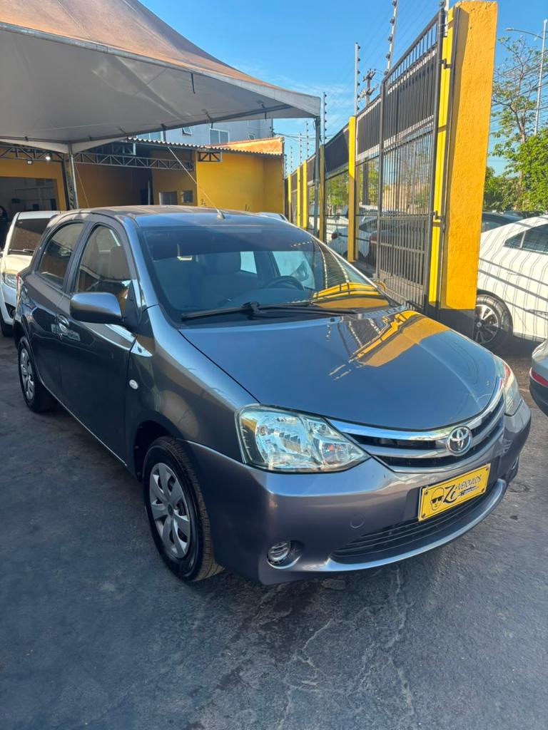 Toyota Etios ETIOS XS  1.3 Flex 16V 5p Mec. 2013