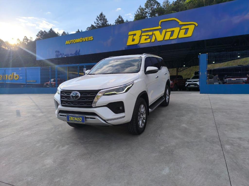 Toyota Hilux Sw4 SRX 4X4 2.8 TB 5LUG AT 2021