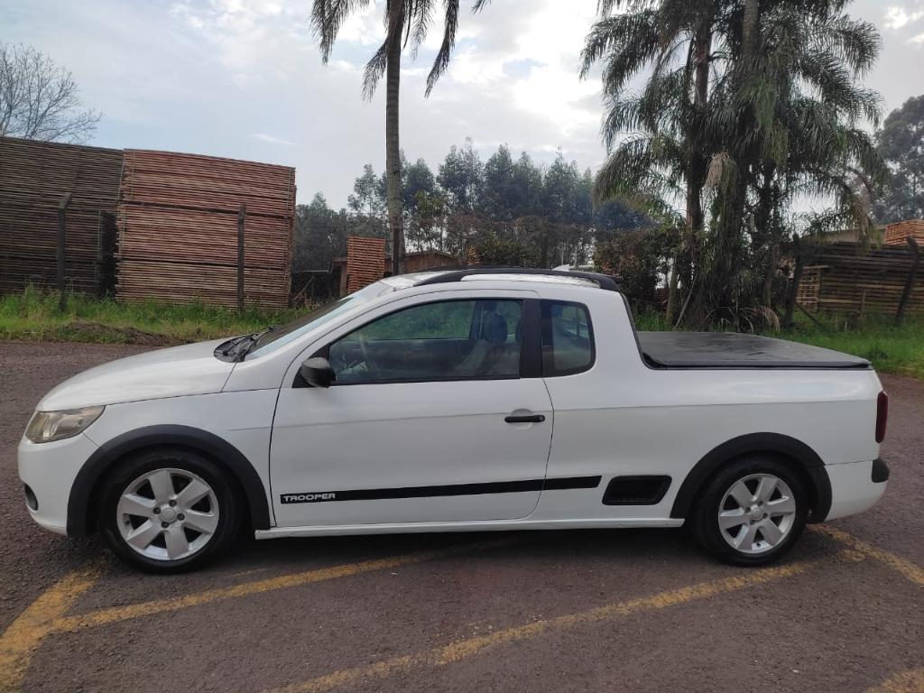 Volkswagen Saveiro Saveiro TROOPER 1.6 Mi Total Flex 8V CE 2011