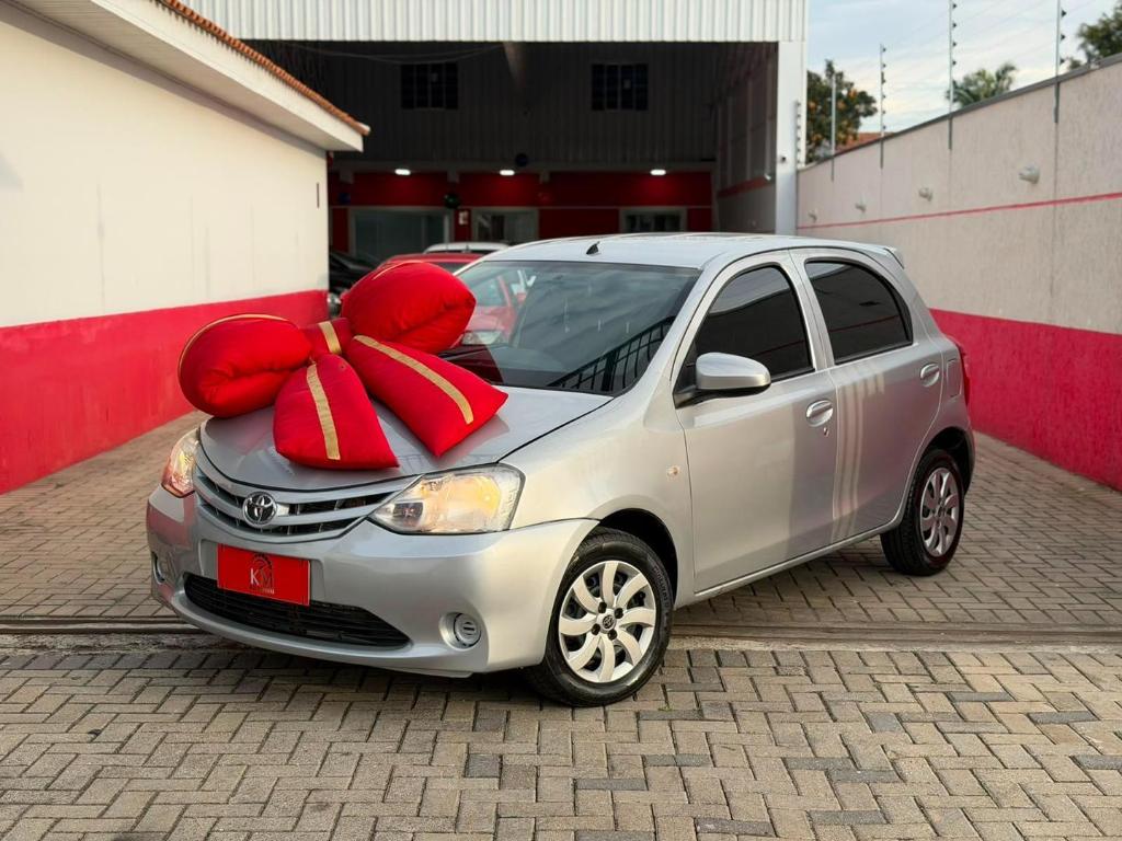 Toyota Etios ETIOS 1.3 Flex 16V 5p Mec. 2014