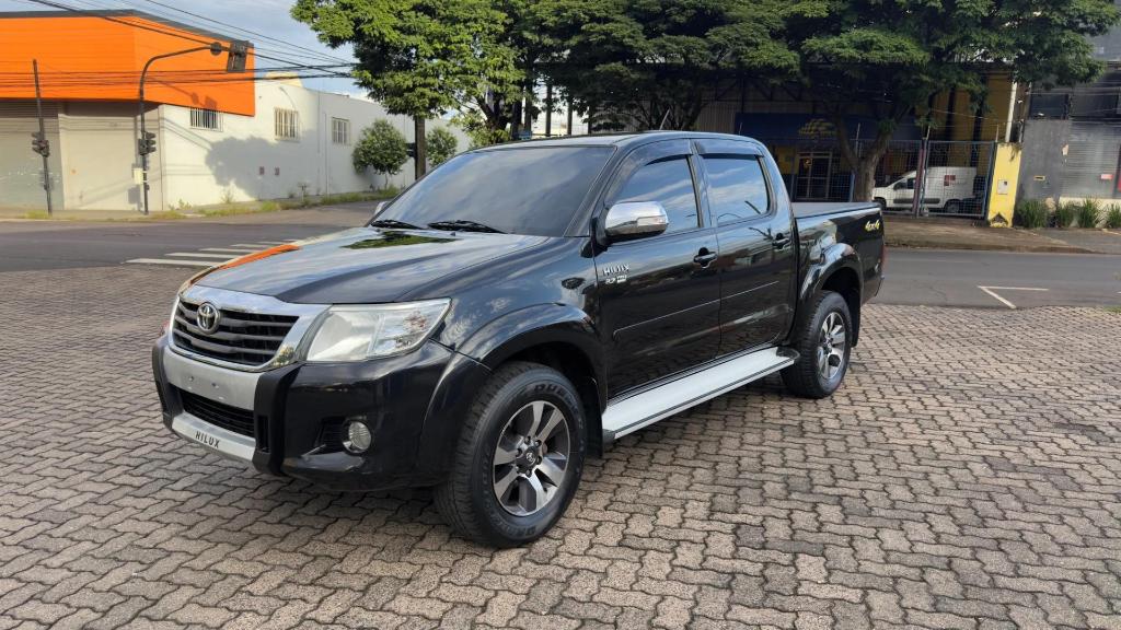 Toyota Hilux 2013