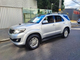 Foto do veículo Toyota Hilux Sw4 Srv D4-d 4x4 3.0 Tdi Dies. Aut