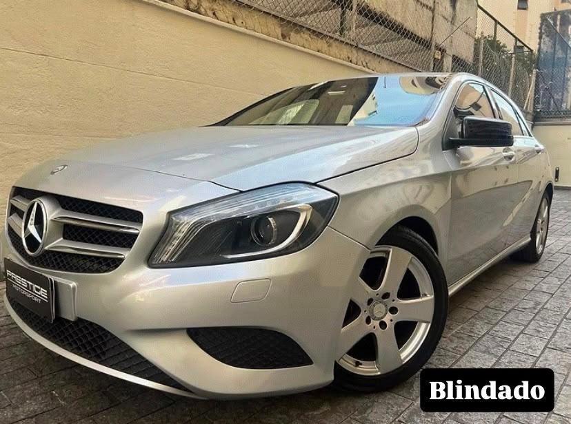 Mercedes-Benz A 200 URBAN 1.6 2014