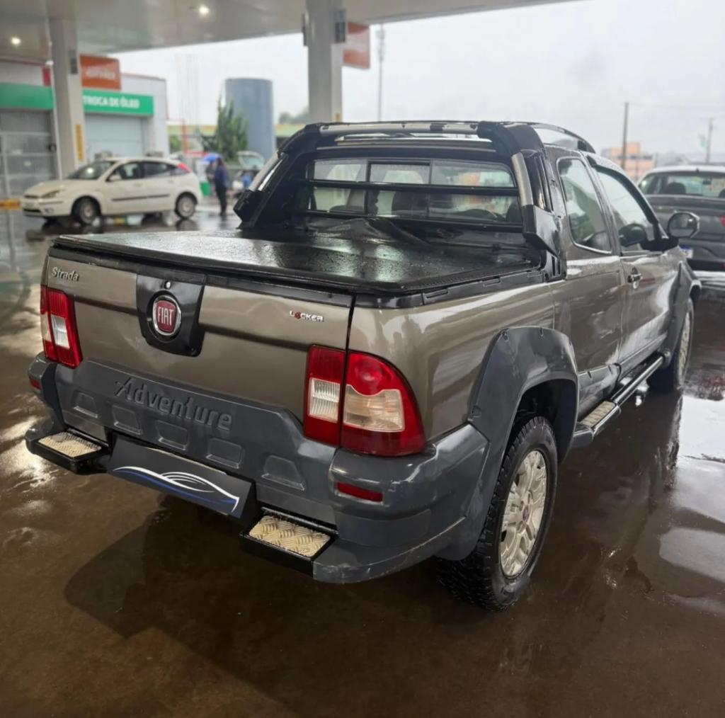 Fiat Strada 1.8 MPI ADVENTURE CE 16V FLEX 2P MANUAL 2012