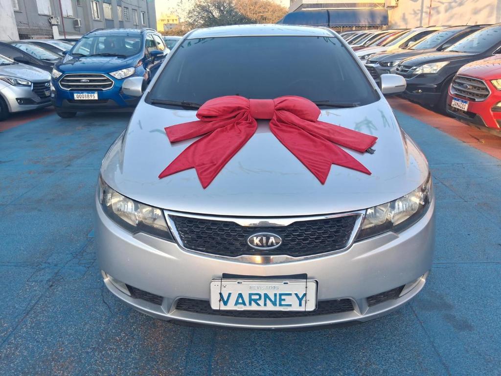 KIA Cerato 1.6 Ex E221 2012