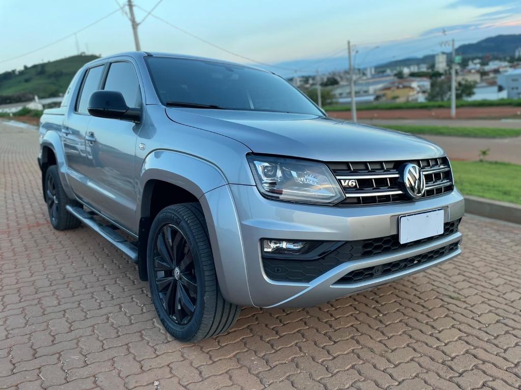 Volkswagen Amarok 3.0 V6 TDI DIESEL EXTREME CD 4MOTION AUTOMÁTICO 2024