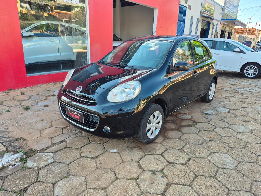Nissan March 1.0 S 16V FLEX 4P MANUAL 2014