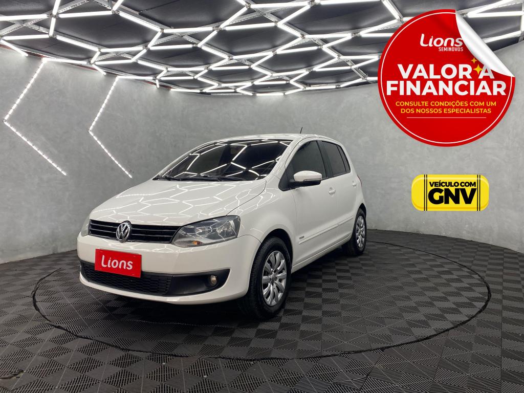 Volkswagen Fox 1.6 Vht Total Flex 2014