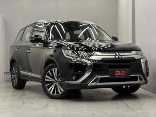 Foto do veículo Mitsubishi Outlander Hpe-s 2.2 Diesel 4x4 Aut.