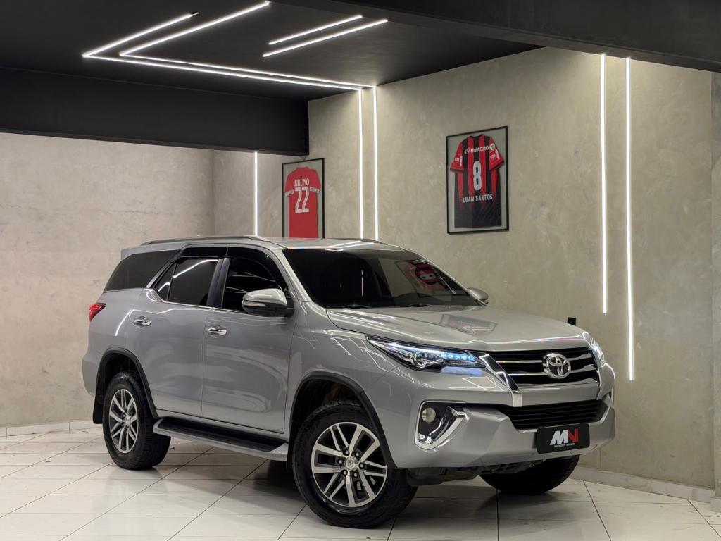 Toyota Hilux Sw4 Hilux SW4 SRX 4x4 4.0 V6 24V Aut. 2016