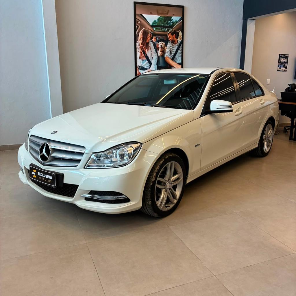 Mercedes -benz C-180 Cgi Classic 1.8 16v 156cv Aut. - Automática