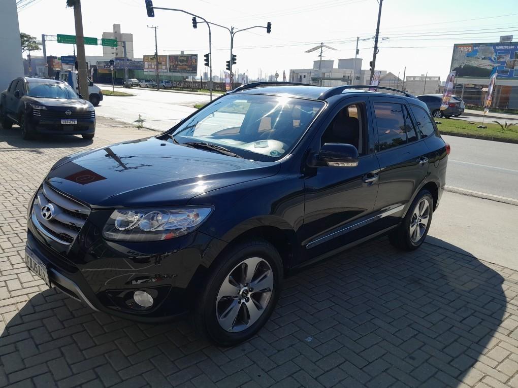 Hyundai Santa