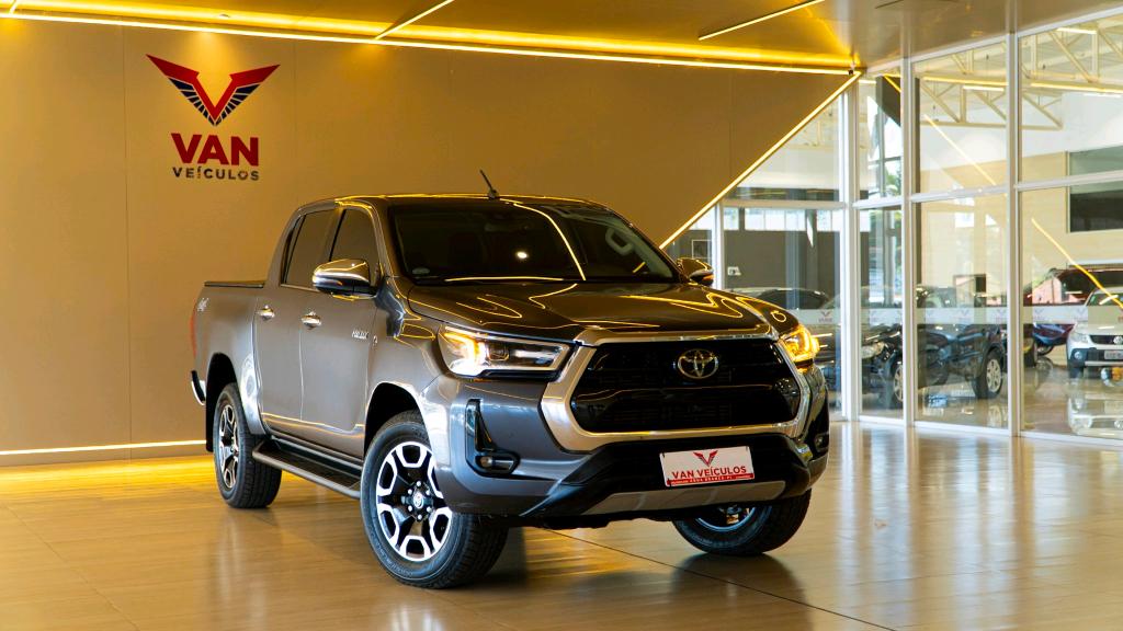 Toyota Hilux CD SRX 4X4 2.8 TB AT 2025